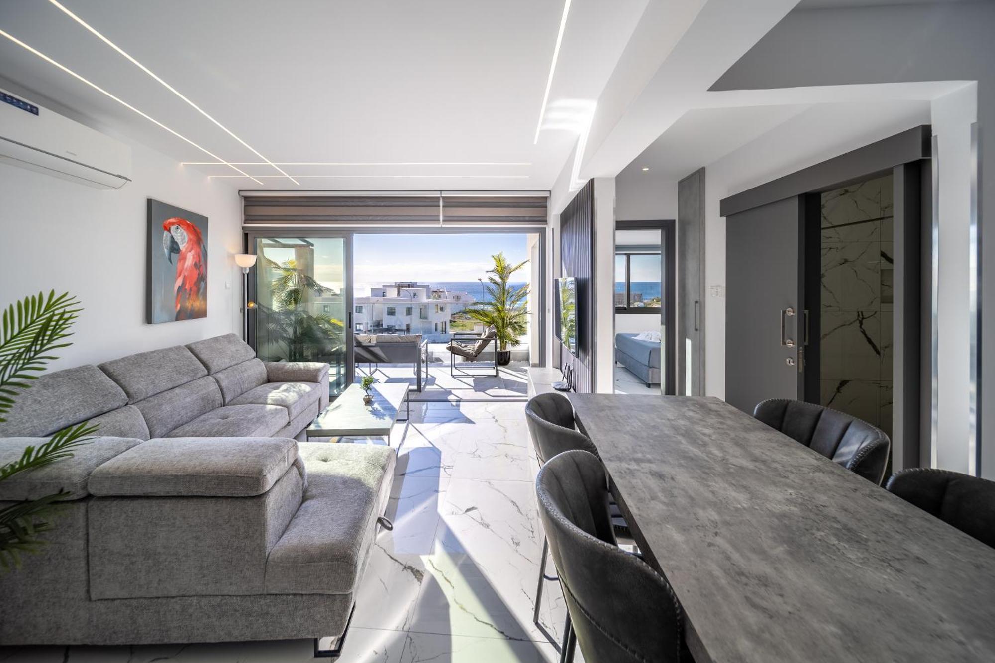 Hiddengems Residences 202 - The Lxr Penthouse - Pool & Steps