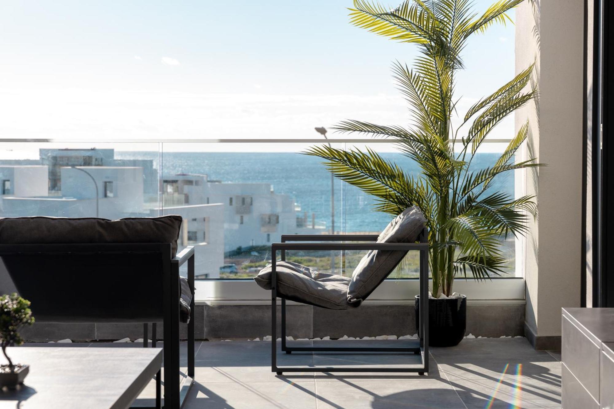 Hiddengems Residences 202 - The Lxr Penthouse - Pool & Steps Апартаменты Пафос